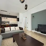 Cozy City Apartment